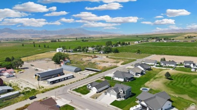 Bright, Spacious, and Steps from the Golf Course Tucked away on on Preston Golf and Country Club in Idaho - for sale on GolfHomes.com, golf home, golf lot