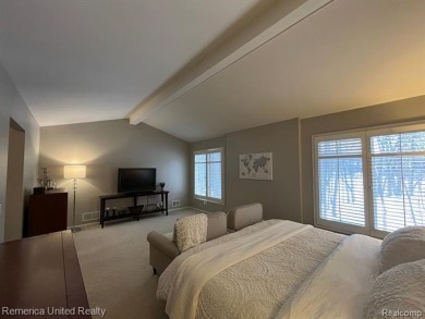 Gorgeous and spectacularly updated Oak Pointe condo with access on Oak Pointe Country Club in Michigan - for sale on GolfHomes.com, golf home, golf lot