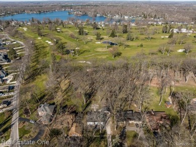 Rare opportunity to live in desirable Edgewood Park community on Edgewood Country Club in Michigan - for sale on GolfHomes.com, golf home, golf lot