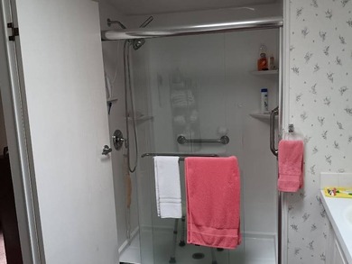 Welcome to this well-maintained 2 Bedroom/2 Bath home on a quiet on Four Lakes Golf Club in Florida - for sale on GolfHomes.com, golf home, golf lot