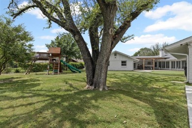 Seller offering $20K towards a buy-down rate or closing cost on Ridglea Golf Course in Texas - for sale on GolfHomes.com, golf home, golf lot
