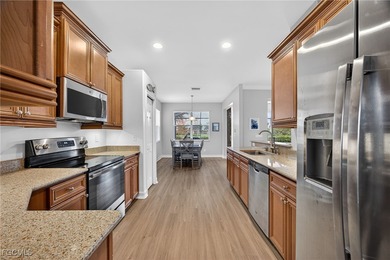 TURNKEY! GOLF MEMBERSHIP! STUNNING 3-BEDROOM, 2-BATH, 2-CAR on Heritage Landing Golf  in Florida - for sale on GolfHomes.com, golf home, golf lot