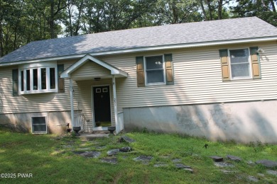HOME SWEET HOME!  Must see this charming 3 Bedroom, 2 1/2 bath on Forest Lake Club in Pennsylvania - for sale on GolfHomes.com, golf home, golf lot