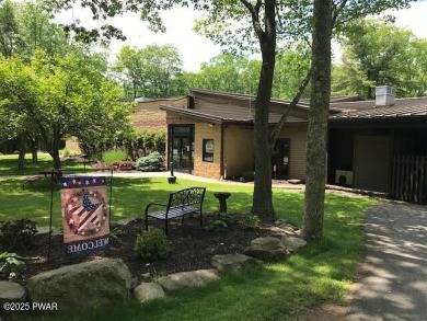 HOME SWEET HOME!  Must see this charming 3 Bedroom, 2 1/2 bath on Forest Lake Club in Pennsylvania - for sale on GolfHomes.com, golf home, golf lot