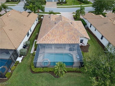 TURNKEY! GOLF MEMBERSHIP! STUNNING 3-BEDROOM, 2-BATH, 2-CAR on Heritage Landing Golf  in Florida - for sale on GolfHomes.com, golf home, golf lot