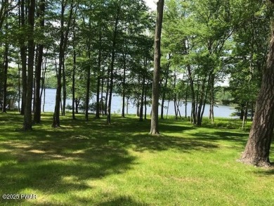HOME SWEET HOME!  Must see this charming 3 Bedroom, 2 1/2 bath on Forest Lake Club in Pennsylvania - for sale on GolfHomes.com, golf home, golf lot