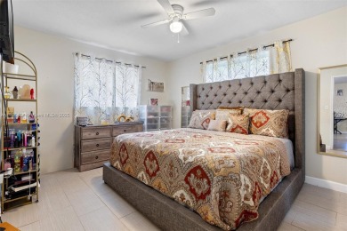 Charming 3 bedrooms /2 bathrooms Home in Sunrise Golf Village on Sunrise Country Club in Florida - for sale on GolfHomes.com, golf home, golf lot