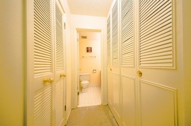 Must-See! Immaculate, Move-In Ready Ground-Floor Condo in on Arlington Lakes Golf Club in Illinois - for sale on GolfHomes.com, golf home, golf lot