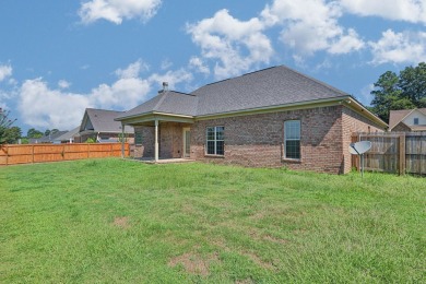 CHARMING HOME IN LAKEWOOD AREA  - READY FOR YOUR PERSONAL TOUCH! on Lakewood Golf Course in Alabama - for sale on GolfHomes.com, golf home, golf lot