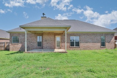 CHARMING HOME IN LAKEWOOD AREA  - READY FOR YOUR PERSONAL TOUCH! on Lakewood Golf Course in Alabama - for sale on GolfHomes.com, golf home, golf lot