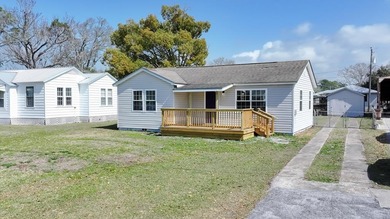 Dreaming of a simple coastal life? This is it. 1309 McClelland on  in Florida - for sale on GolfHomes.com, golf home, golf lot