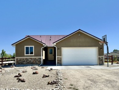 Spacious Home in a Prime Location Near the Golf Course! This on Spring Creek Golf Course in Nevada - for sale on GolfHomes.com, golf home, golf lot
