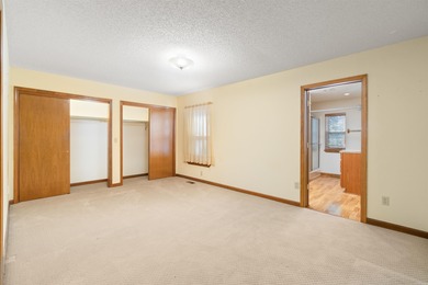 Discover the possibilities in this spacious 3-bedroom, 3-bath on Cortez Golf Course in Arkansas - for sale on GolfHomes.com, golf home, golf lot