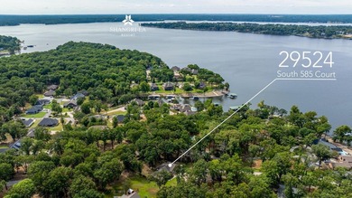 Lake views, a great location, and plenty of room to enjoy the on Patricia Island Golf Club in Oklahoma - for sale on GolfHomes.com, golf home, golf lot