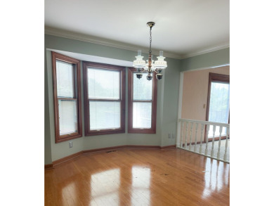 Welcome to this spacious 4-bedroom, 2.5-bath colonial in the on Farmington Hills Golf Club in Michigan - for sale on GolfHomes.com, golf home, golf lot