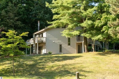 Shanty Creek home w/lots of character. 3 bedroom,3 1/2 bath on on Hawks Eye Golf Course in Michigan - for sale on GolfHomes.com, golf home, golf lot