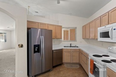 Welcome to this quaint 2-bedroom home with great curb appeal out on Coyote Willows Golf Club in Nevada - for sale on GolfHomes.com, golf home, golf lot