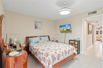 Welcome to this beautifully remodeled 1-bedroom, 1-bath condo in on Sunrise Lakes Phase III in Florida - for sale on GolfHomes.com, golf home, golf lot
