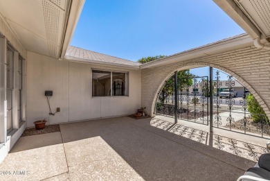 Welcome to this 3-bedroom, 2-bath Castillo model in the on Deer Valley Golf Course in Arizona - for sale on GolfHomes.com, golf home, golf lot