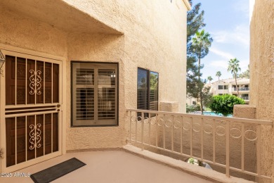 Beautiful recently remodeled 2-bedroom, 2-bath end unit in the on Westbrook Village Golf Club in Arizona - for sale on GolfHomes.com, golf home, golf lot