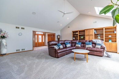 THE TOWNHOME YOU'VE BEEN LOOKING FOR....... A truly  FABULOUS on Briar Ridge Country Club in Indiana - for sale on GolfHomes.com, golf home, golf lot