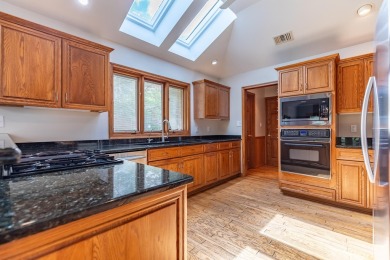 THE TOWNHOME YOU'VE BEEN LOOKING FOR....... A truly  FABULOUS on Briar Ridge Country Club in Indiana - for sale on GolfHomes.com, golf home, golf lot