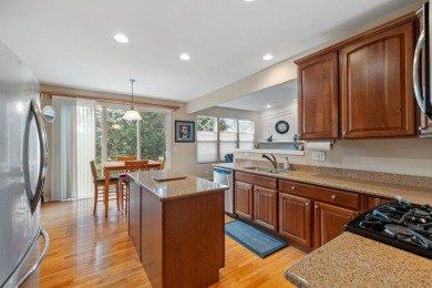 9249 Dunmore Drive is a beautiful step-free, one-story ranch on Palos Country Club in Illinois - for sale on GolfHomes.com, golf home, golf lot