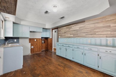 Awesome opportunity to buy in a well-established location with on Keeton Park Golf Course in Texas - for sale on GolfHomes.com, golf home, golf lot