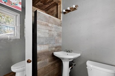 Awesome opportunity to buy in a well-established location with on Keeton Park Golf Course in Texas - for sale on GolfHomes.com, golf home, golf lot