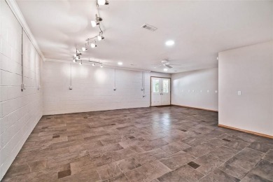 Beautiful 3,078?sq?ft two-story home in a quiet neighborhood on Bella Vista Country Club - Scottsdale in Arkansas - for sale on GolfHomes.com, golf home, golf lot