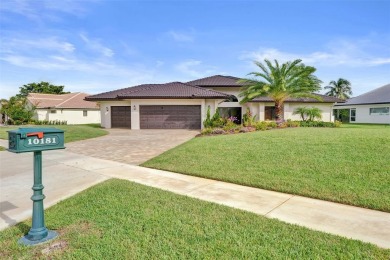 Come see this fantastic single-family home!
This spacious on  in Florida - for sale on GolfHomes.com, golf home, golf lot