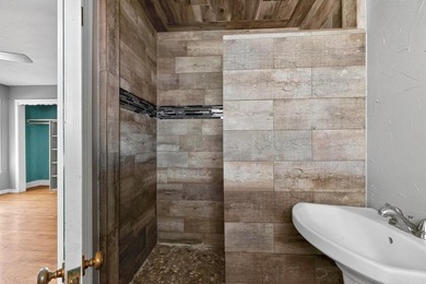 Awesome opportunity to buy in a well-established location with on Keeton Park Golf Course in Texas - for sale on GolfHomes.com, golf home, golf lot