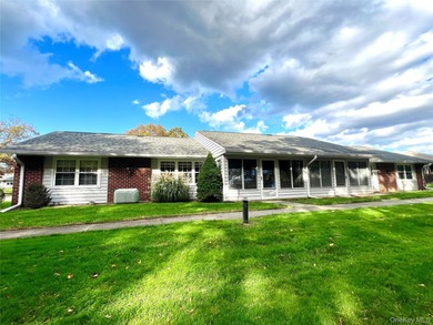 Baronet model in a great location. This condo is in excellent on Leisure Village Golf Course in New York - for sale on GolfHomes.com, golf home, golf lot