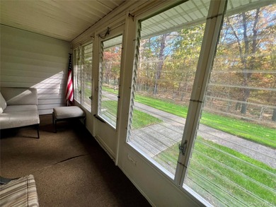 Baronet model in a great location. This condo is in excellent on Leisure Village Golf Course in New York - for sale on GolfHomes.com, golf home, golf lot