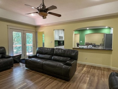 Spacious Family Home in the Heart of Cherokee Village! Move on Cherokee Village North Course in Arkansas - for sale on GolfHomes.com, golf home, golf lot