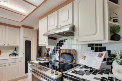 Come See this special home at the Open Houses scheduled for Sat on  in Oregon - for sale on GolfHomes.com, golf home, golf lot