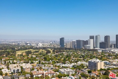 **Rare Penthouse at The Blair House -The Pinnacle of Wilshire on Los Angeles Country Club in California - for sale on GolfHomes.com, golf home, golf lot