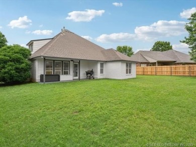 Discover your perfect home in this charming residence in on Bailey Ranch Golf Club in Oklahoma - for sale on GolfHomes.com, golf home, golf lot