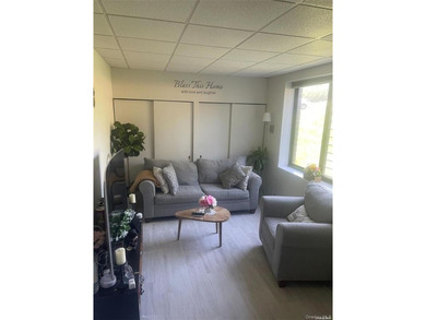 Beautifully Maintained 1 Bedroom 1.5 Bath Co-Op in North Shore on Towers Country Club in New York - for sale on GolfHomes.com, golf home, golf lot