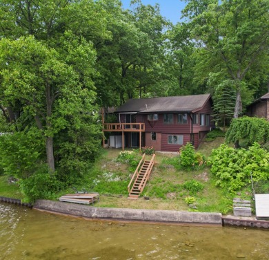 Rare lakefront opportunity on all-sports Duck Lake! Experience on Duck Lake Country Club in Michigan - for sale on GolfHomes.com, golf home, golf lot