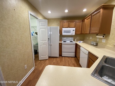 Welcome to Windsor Pointe Condominiums in the highly desirable on Windsor Parke Golf Club in Florida - for sale on GolfHomes.com, golf home, golf lot