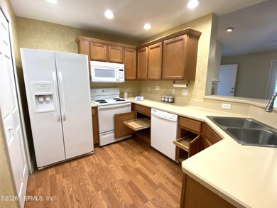 Welcome to Windsor Pointe Condominiums in the highly desirable on Windsor Parke Golf Club in Florida - for sale on GolfHomes.com, golf home, golf lot