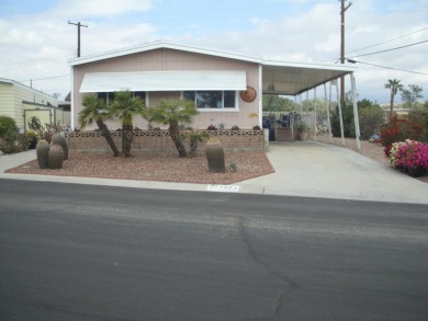 This 1973 140 sq ft. Manufactured home is a 2-bedroom 2 bath on The Club At Shenandoah Springs in California - for sale on GolfHomes.com, golf home, golf lot