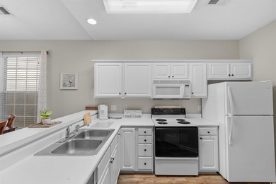 Don't miss this beautifully maintained, furnished, 2 bedroom, 2 on River Oaks Golf Plantation  in South Carolina - for sale on GolfHomes.com, golf home, golf lot