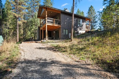 Step inside this beautiful mountain retreat--ideal as a on Terrace Lakes Golf Resort in Idaho - for sale on GolfHomes.com, golf home, golf lot