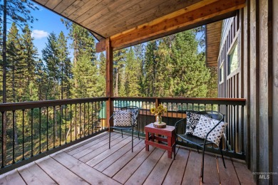 Step inside this beautiful mountain retreat--ideal as a on Terrace Lakes Golf Resort in Idaho - for sale on GolfHomes.com, golf home, golf lot