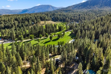 Step inside this beautiful mountain retreat--ideal as a on Terrace Lakes Golf Resort in Idaho - for sale on GolfHomes.com, golf home, golf lot