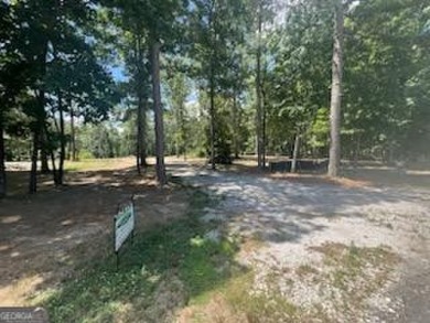 Beautiful level 1 acre corner building lot in Golf course on Hartwell Golf Club in Georgia - for sale on GolfHomes.com, golf home, golf lot