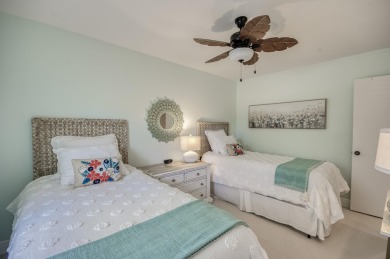 GORGEOUS IN RIVERBEND! Welcome to this terrific townhome with on Riverbend Golf Club in Florida - for sale on GolfHomes.com, golf home, golf lot