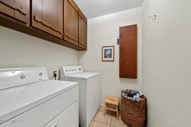 Escape to the pines in this 3 bed, 2.5 bath mountain retreat in on Pinetop Lakes Country Club in Arizona - for sale on GolfHomes.com, golf home, golf lot